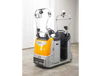 Vlečni traktor STILL