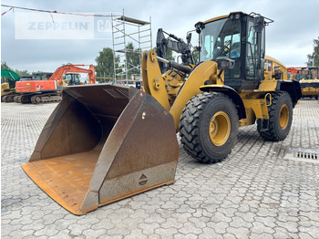 Kolesni nakladalec CATERPILLAR 926M