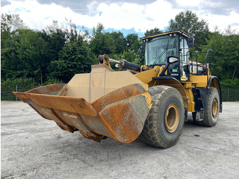 Kolesni nakladalec CATERPILLAR 966M