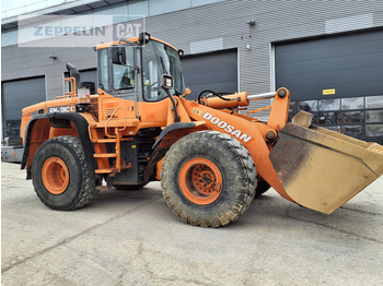 Kolesni nakladalec DOOSAN DL300