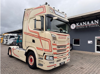 Vlačilec SCANIA S 450