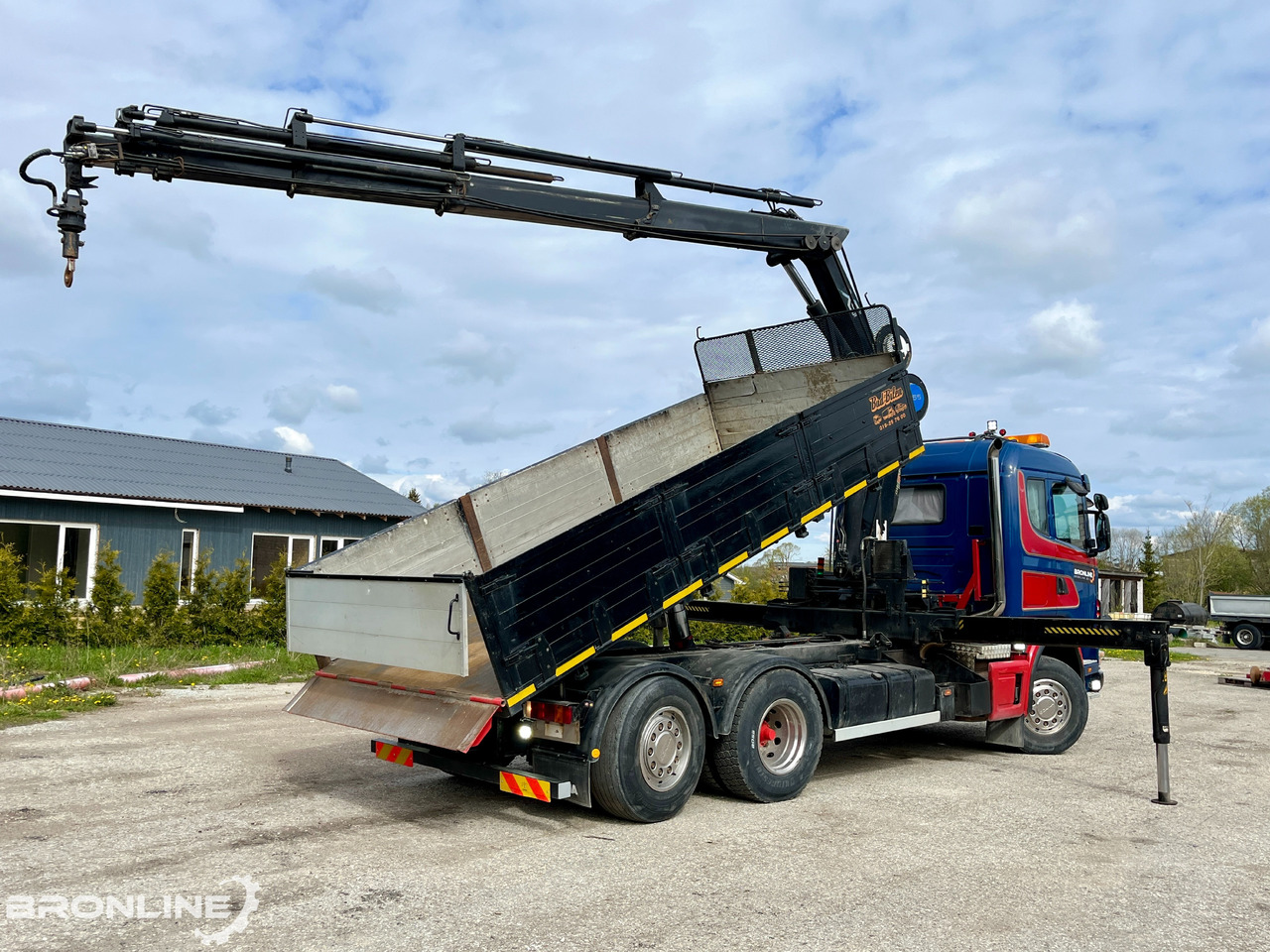 2002 SCANIA R114 6X2*4 Tipper+HIAB 166-e5 crane - Tovornjak prekucnik, Tovornjak z dvigalom: slika 5 2002 SCANIA R114 6X2*4 Tipper+HIAB 166-e5 crane - Tovornjak prekucnik, Tovornjak z dvigalom: slika 5