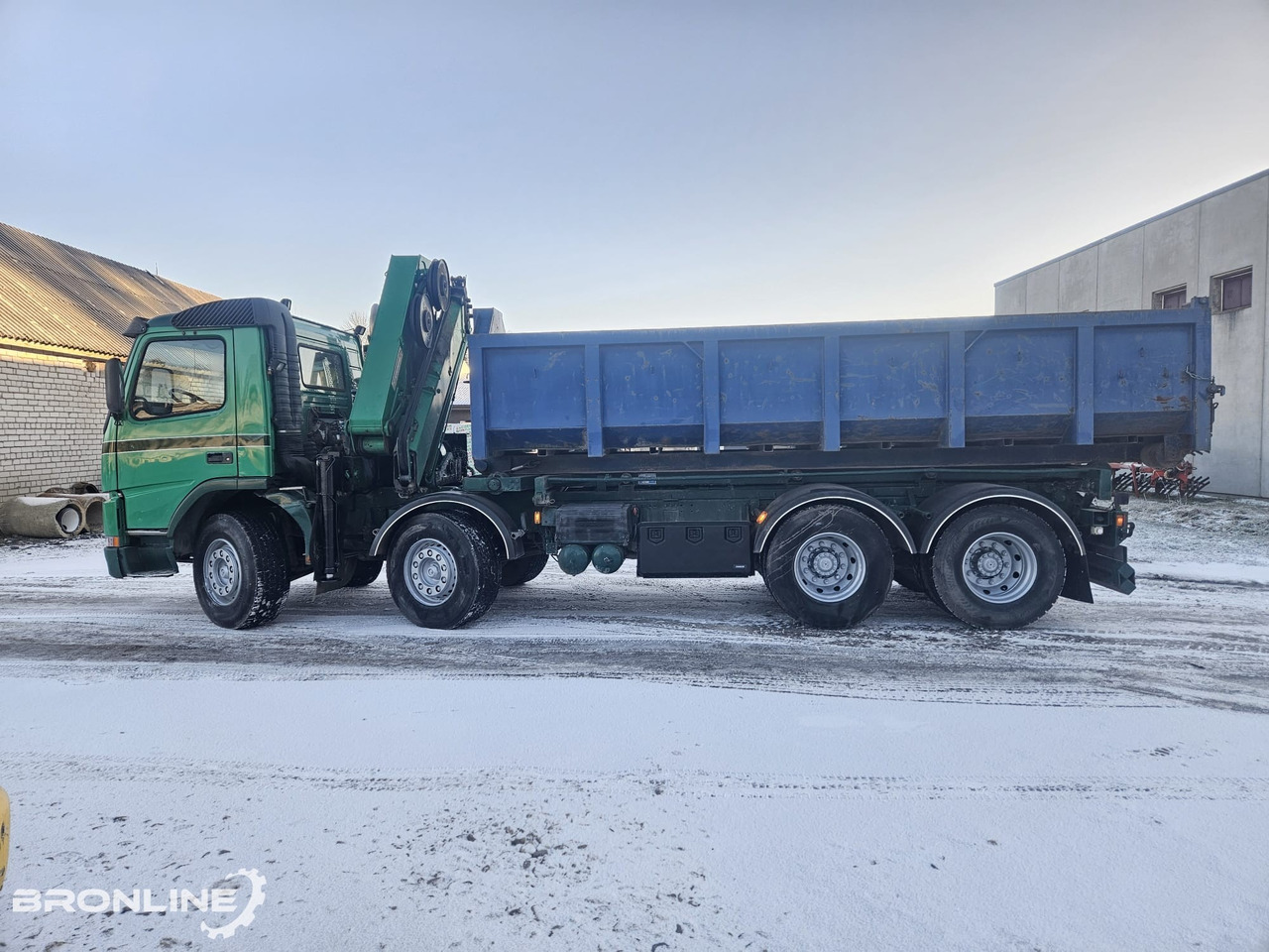 2002 Volvo FM12 8x4 Cable lift + Crane HMF - Tovornjak - kabelski sistem, Tovornjak z dvigalom: slika 4 2002 Volvo FM12 8x4 Cable lift + Crane HMF - Tovornjak - kabelski sistem, Tovornjak z dvigalom: slika 4