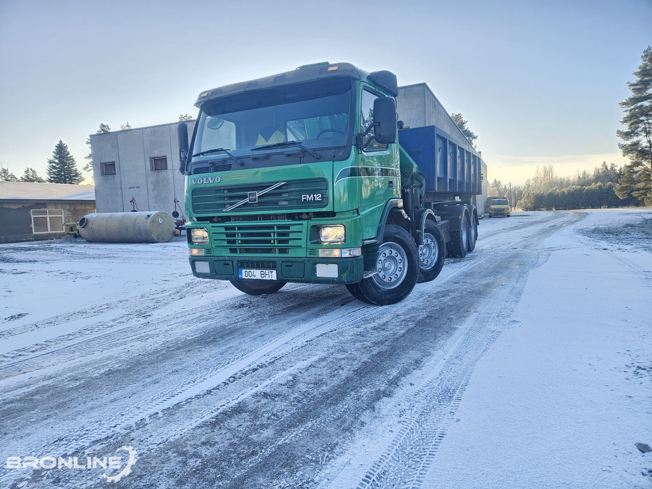 2002 Volvo FM12 8x4 Cable lift + Crane HMF - Tovornjak - kabelski sistem, Tovornjak z dvigalom: slika 3 2002 Volvo FM12 8x4 Cable lift + Crane HMF - Tovornjak - kabelski sistem, Tovornjak z dvigalom: slika 3