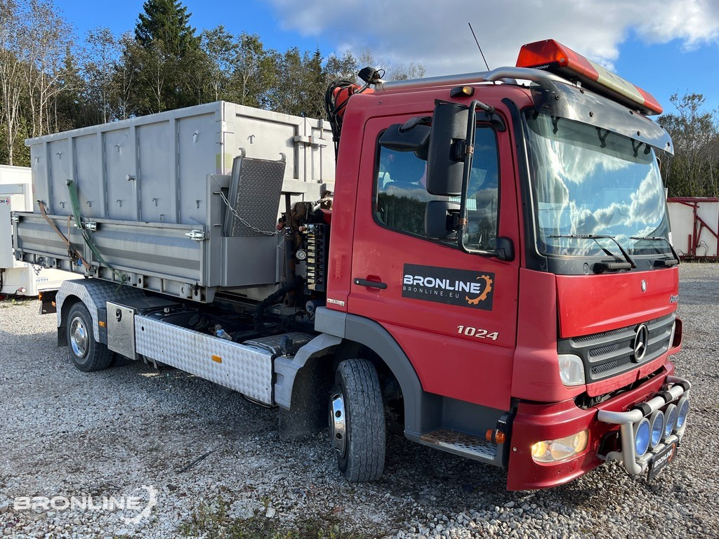 2007 Mercedes-Benz Atego 1024 Crane+Winch+Hooklift - Kotalni prekucni tovornjak, Tovornjak z dvigalom: slika 2 2007 Mercedes-Benz Atego 1024 Crane+Winch+Hooklift - Kotalni prekucni tovornjak, Tovornjak z dvigalom: slika 2