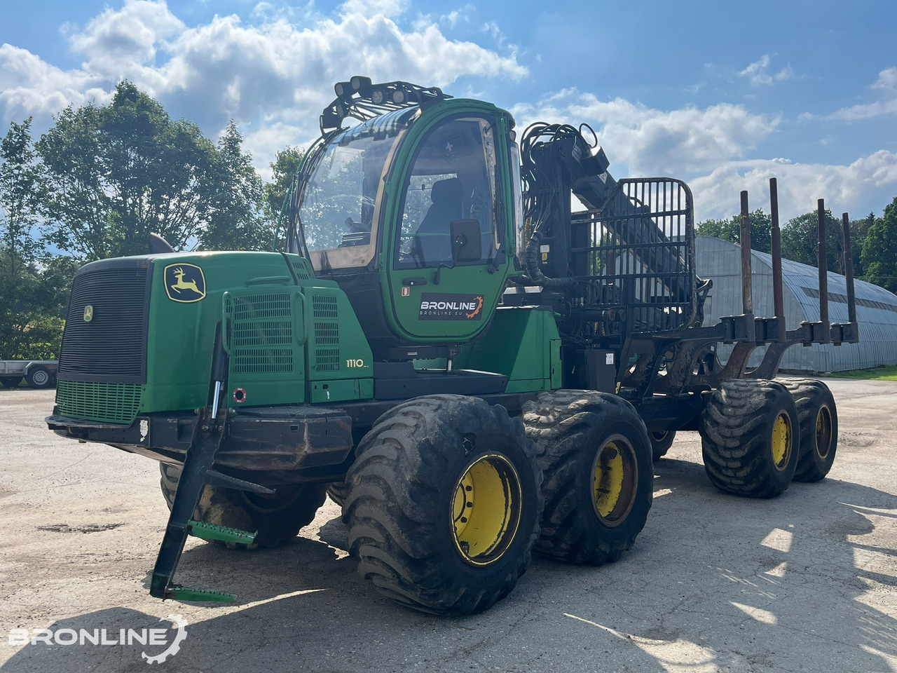 2010 John Deere 1110E Forwarder 8x8 - Forvarder: slika 4 2010 John Deere 1110E Forwarder 8x8 - Forvarder: slika 4