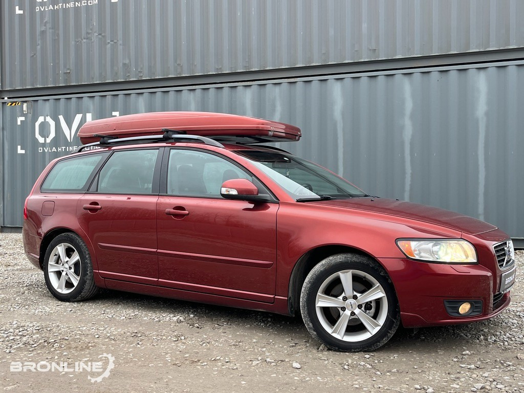 2010 Volvo V50 Facelift 1.6 80kW - Avtomobil: slika 2 2010 Volvo V50 Facelift 1.6 80kW - Avtomobil: slika 2
