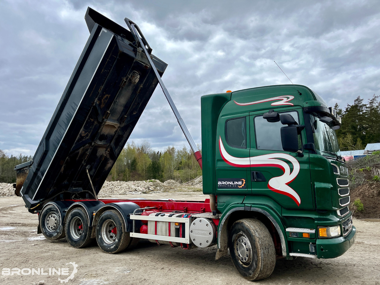 2013 V8 SCANIA R560 8X4 Tipper/Kallur/Retarder - Tovornjak prekucnik: slika 4 2013 V8 SCANIA R560 8X4 Tipper/Kallur/Retarder - Tovornjak prekucnik: slika 4