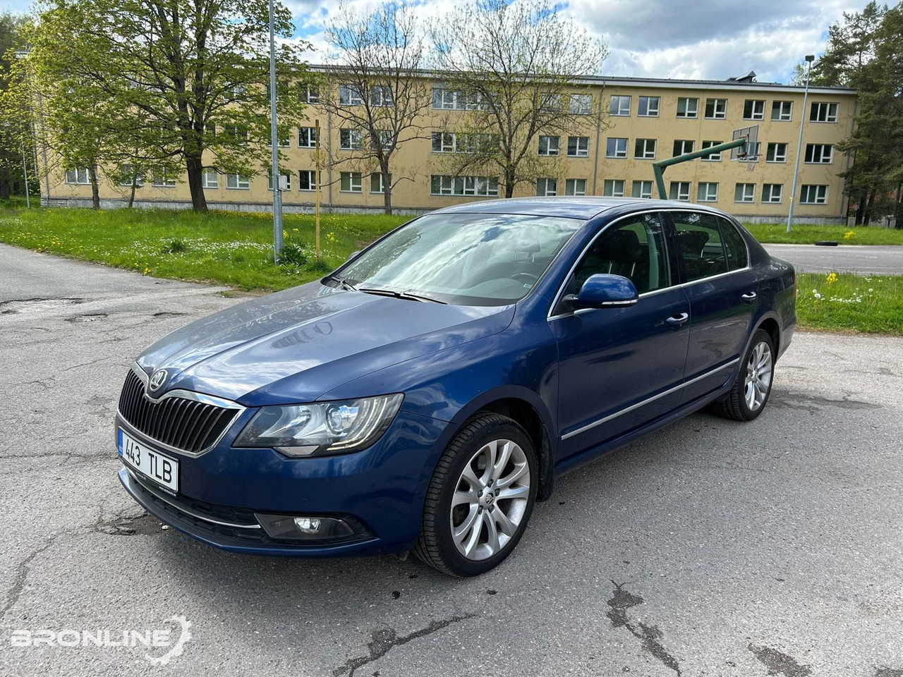 2014 Skoda Superb 1.8 118kW 4x4 - Avtomobil: slika 1 2014 Skoda Superb 1.8 118kW 4x4 - Avtomobil: slika 1