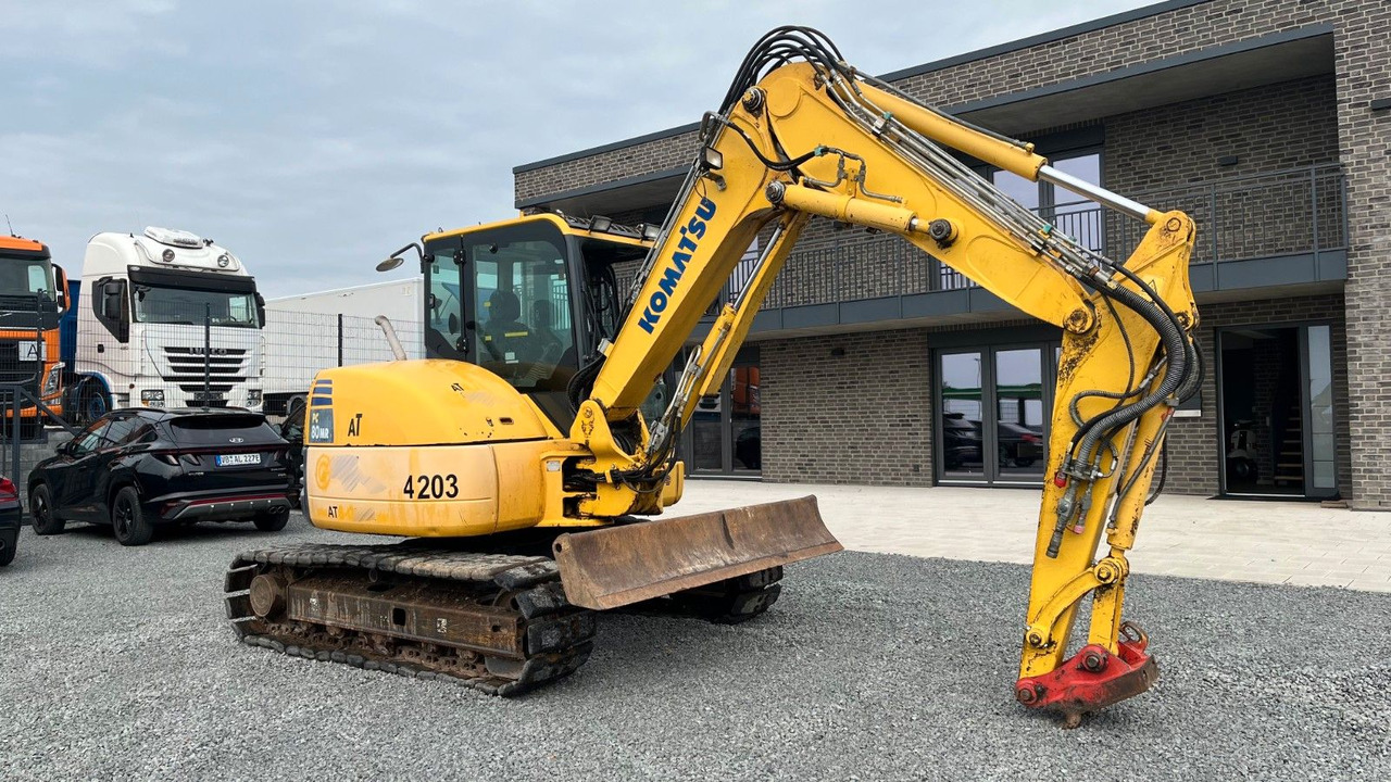 Komatsu PC80MR-3 PC80 Minibagger Verstellausleger - Mini bager: slika 2 Komatsu PC80MR-3 PC80 Minibagger Verstellausleger - Mini bager: slika 2