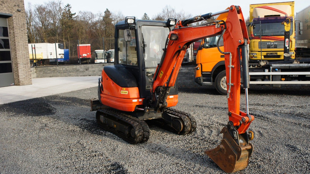 Kubota KX61-3 KX 61 2600 Kg Minibagger - Mini bager: slika 3 Kubota KX61-3 KX 61 2600 Kg Minibagger - Mini bager: slika 3