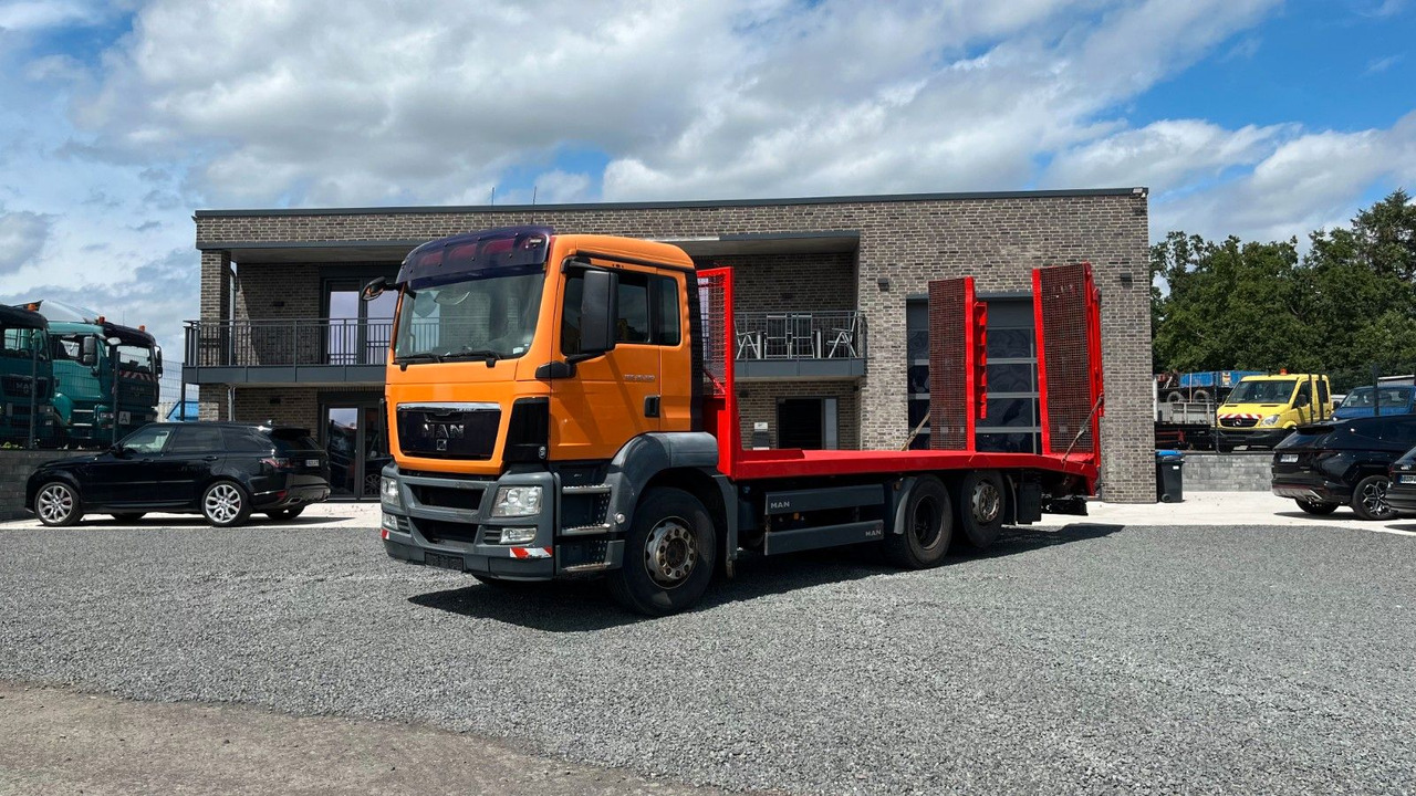 MAN TGS 26.320 Abschlepper Transporter Baumaschinen - Vlečno vozilo: slika 1 MAN TGS 26.320 Abschlepper Transporter Baumaschinen - Vlečno vozilo: slika 1