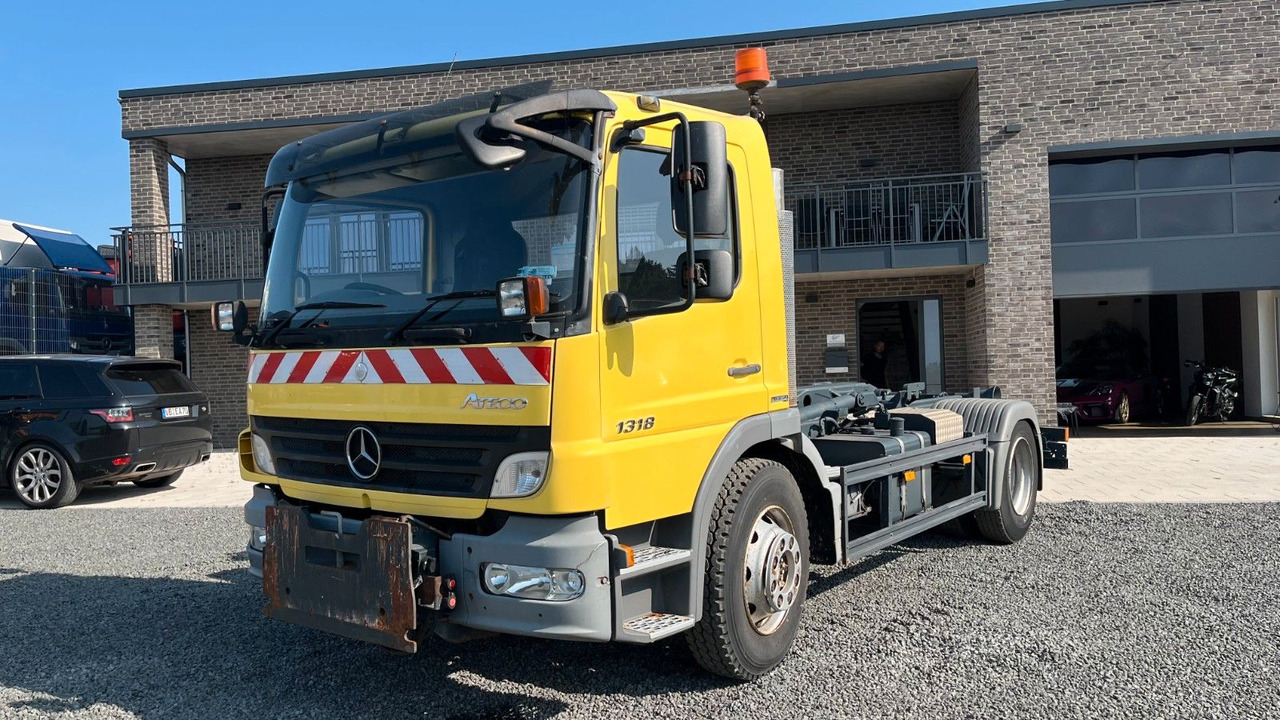 Mercedes-Benz 1318 1218 Abrollkipper Mercedes-Benz 1318 1218 Abrollkipper - Kotalni prekucni tovornjak: slika 2 Mercedes-Benz 1318 1218 Abrollkipper Mercedes-Benz 1318 1218 Abrollkipper - Kotalni prekucni tovornjak: slika 2