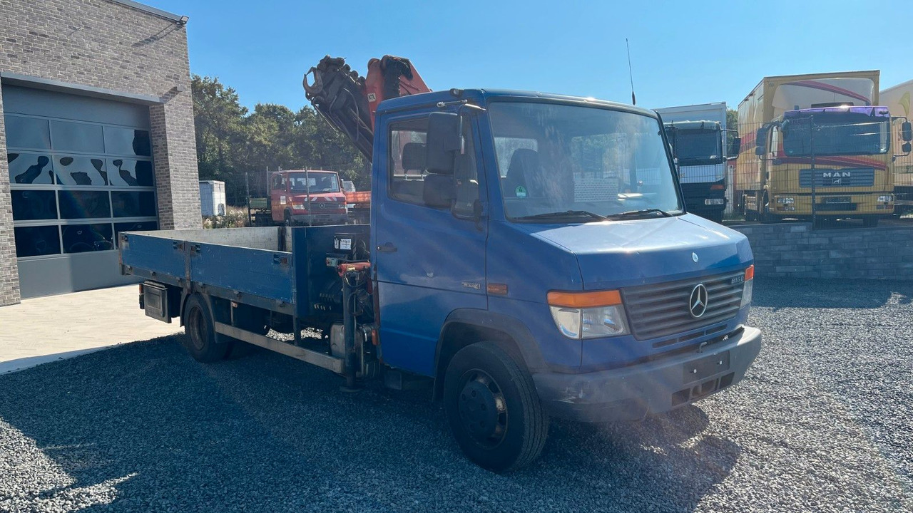 Mercedes-Benz 816D Pritsche Kran Palfinger Blatt - Blatt - Dostavno vozilo s kesonom: slika 3 Mercedes-Benz 816D Pritsche Kran Palfinger Blatt - Blatt - Dostavno vozilo s kesonom: slika 3