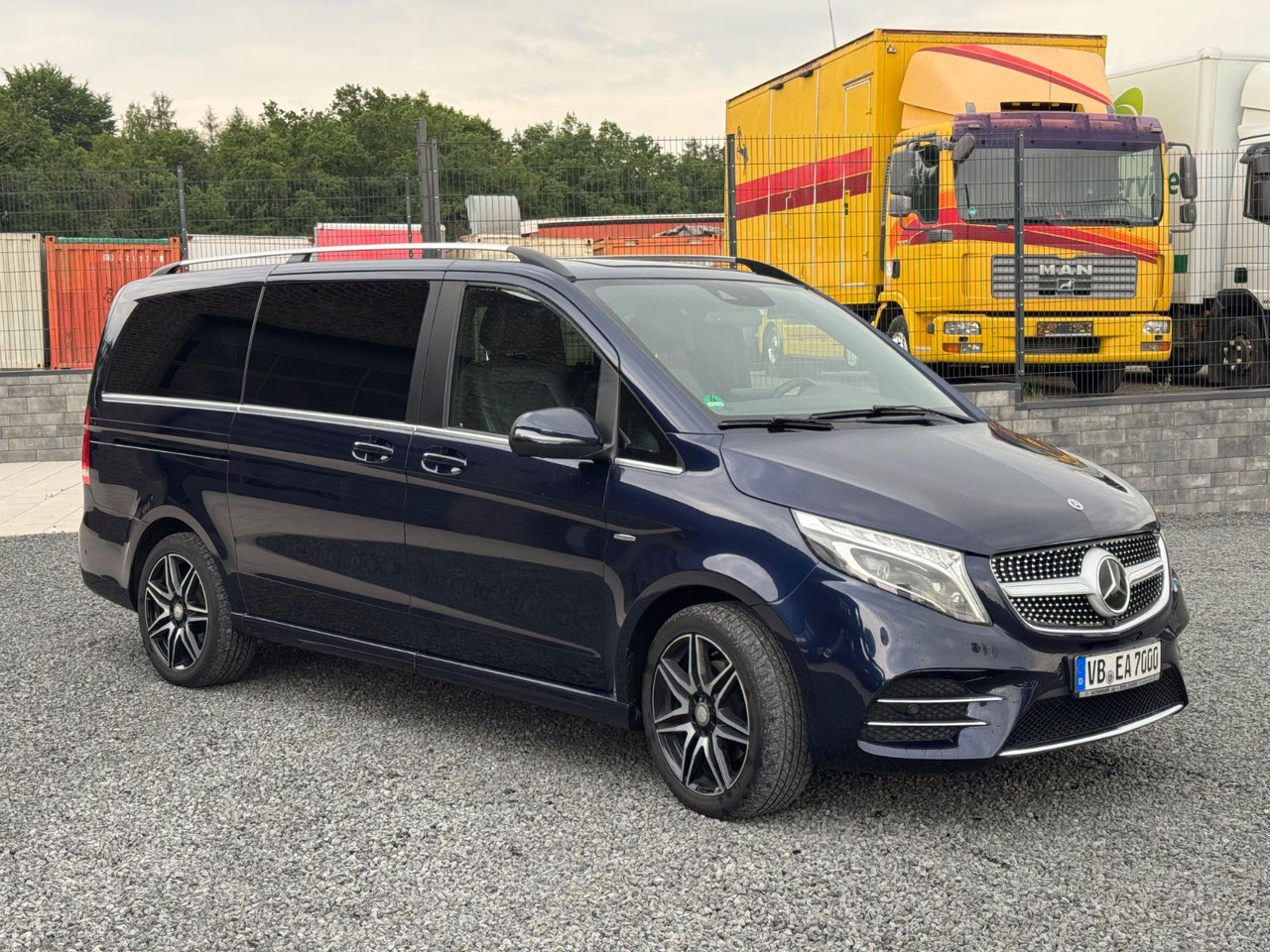 Mercedes-Benz V 250 AMG Avantg.Edition 4M Lang Distronic Stand - Potniški kombi: slika 5 Mercedes-Benz V 250 AMG Avantg.Edition 4M Lang Distronic Stand - Potniški kombi: slika 5