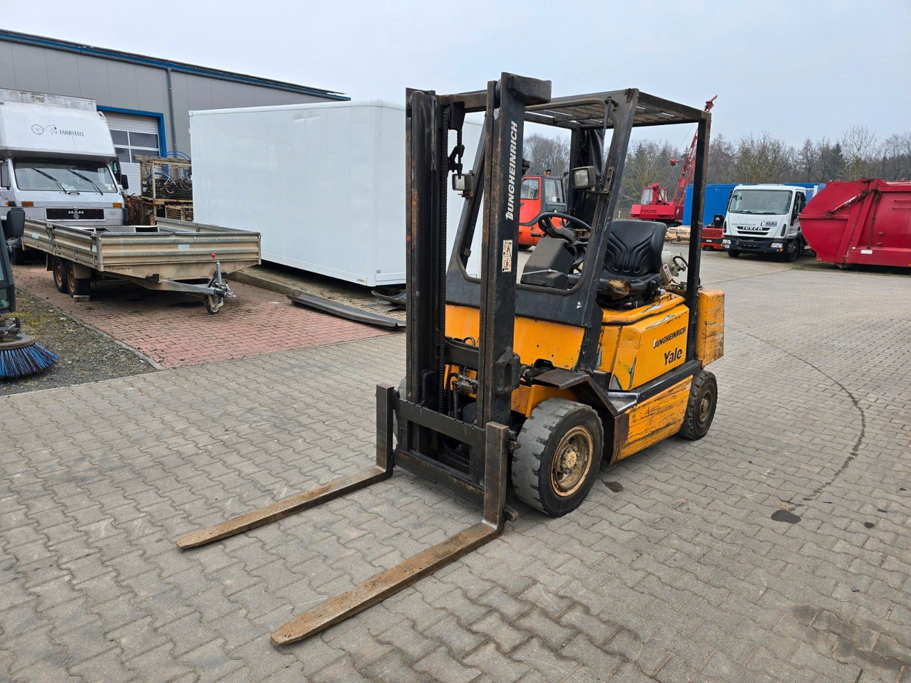 Yale Jungheinrich TFG 25 Gas Stapler Frontstapler - Diesel viličar: slika 3 Yale Jungheinrich TFG 25 Gas Stapler Frontstapler - Diesel viličar: slika 3