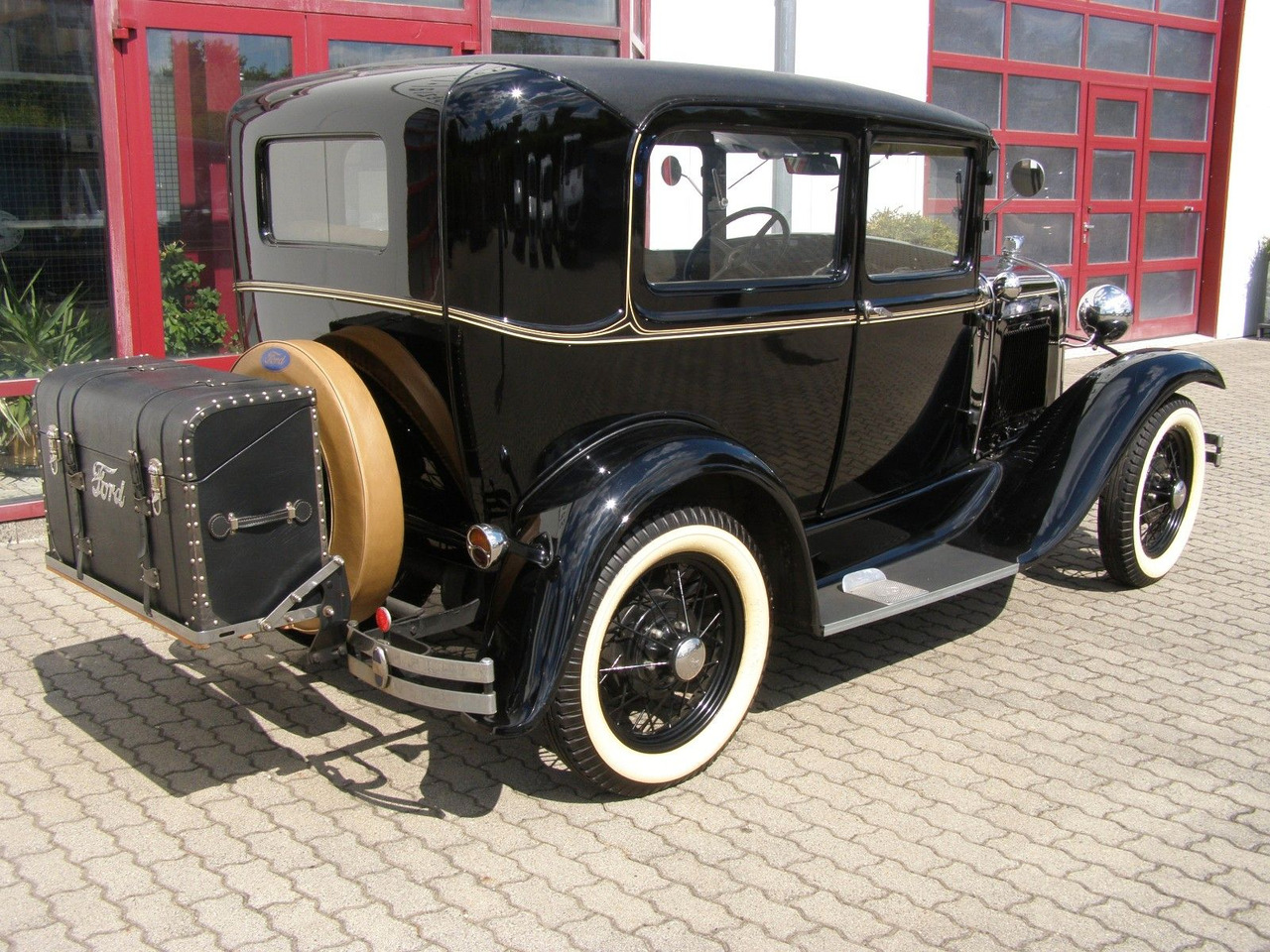 Ford MODELL A / TUDOR + H-Kennzeichen - Limuzina: slika 5 Ford MODELL A / TUDOR + H-Kennzeichen - Limuzina: slika 5