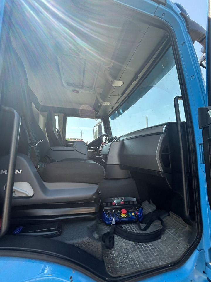 MAN TGS 8x2 mit HMF Kran 6020 Jip Winde - Tovornjak z dvigalom: slika 5 MAN TGS 8x2 mit HMF Kran 6020 Jip Winde - Tovornjak z dvigalom: slika 5