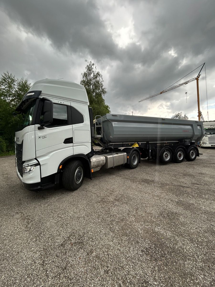 Iveco X -Way 530 Hydro Drive Kipp und Schubboden Hydra - Vlačilec: slika 1 Iveco X -Way 530 Hydro Drive Kipp und Schubboden Hydra - Vlačilec: slika 1