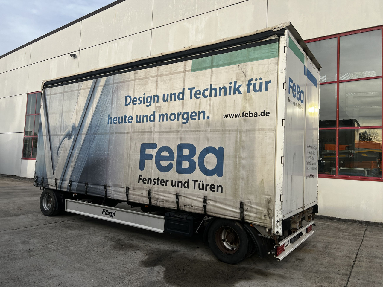 Fliegl ZPS180 2 Achs Jumbo- Planenanhänger - Prikolica s ponjavo: slika 3 Fliegl ZPS180 2 Achs Jumbo- Planenanhänger - Prikolica s ponjavo: slika 3