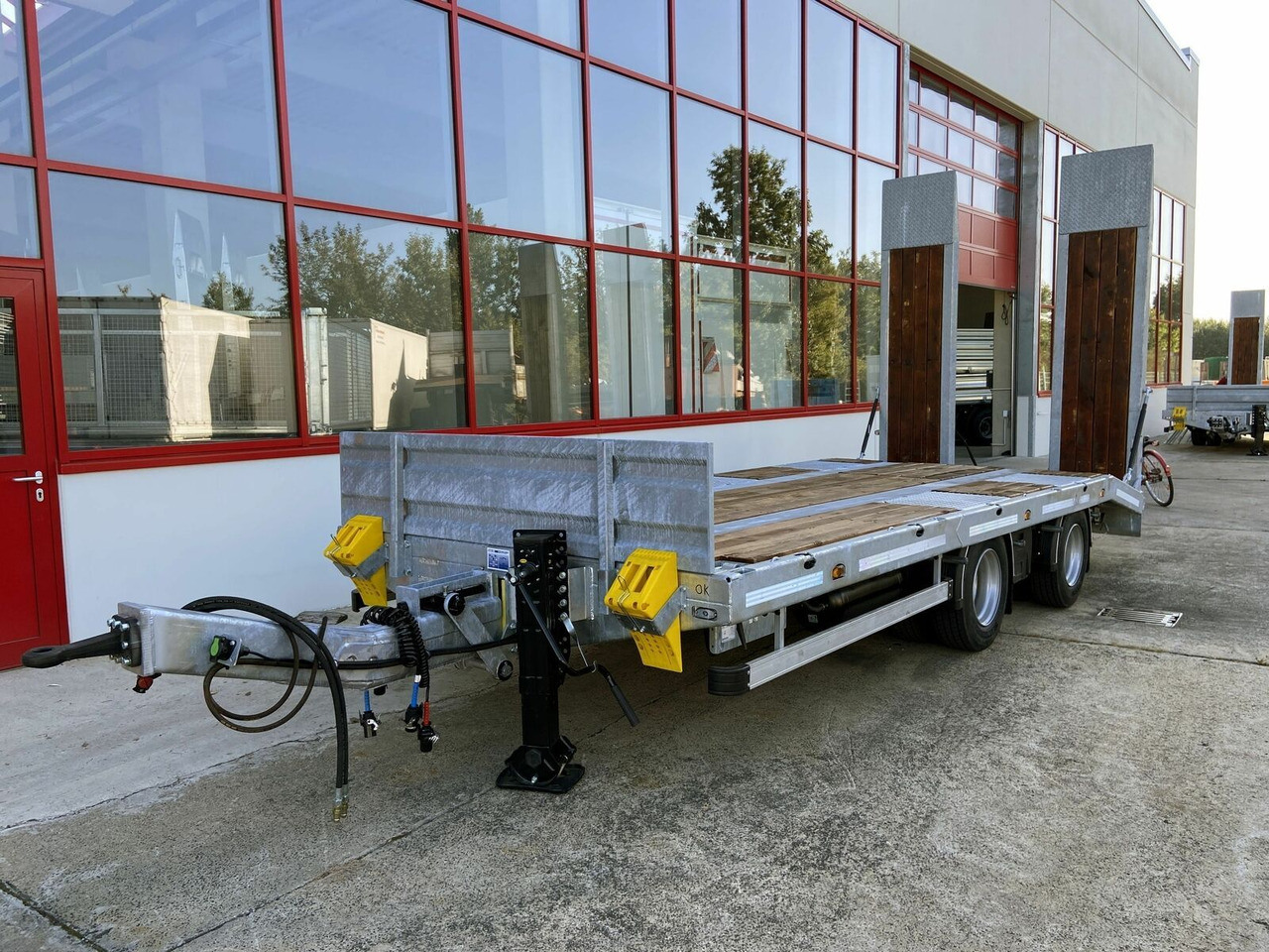 Möslein 21 t Tandemtieflader, hydr. Rampen, NEU - Nizko noseča prikolica: slika 5 Möslein 21 t Tandemtieflader, hydr. Rampen, NEU - Nizko noseča prikolica: slika 5