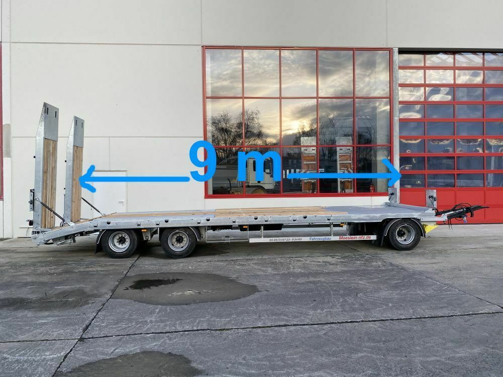 Möslein 3 Achs Tieflader mit gerader Ladefläche 9 m, Ne - Nizko noseča prikolica: slika 1 Möslein 3 Achs Tieflader mit gerader Ladefläche 9 m, Ne - Nizko noseča prikolica: slika 1
