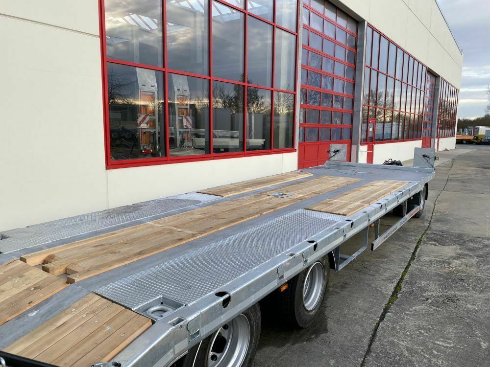 Möslein 3 Achs Tieflader mit gerader Ladefläche 9 m, Ne - Nizko noseča prikolica: slika 5 Möslein 3 Achs Tieflader mit gerader Ladefläche 9 m, Ne - Nizko noseča prikolica: slika 5