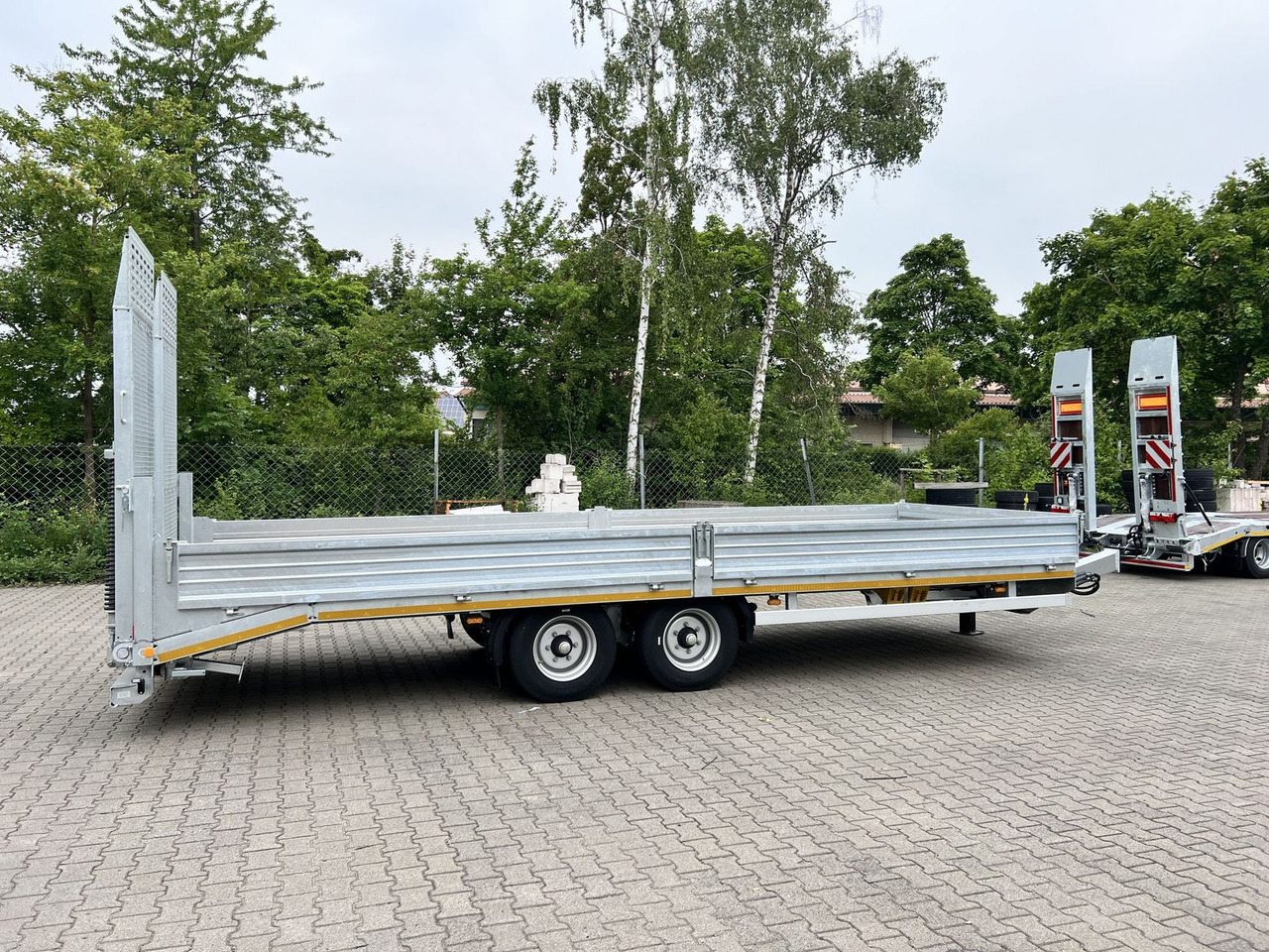 Möslein Neuer Tandemtieflader, 7,28 m Ladefläche, breit - Nizko noseča prikolica: slika 3 Möslein Neuer Tandemtieflader, 7,28 m Ladefläche, breit - Nizko noseča prikolica: slika 3