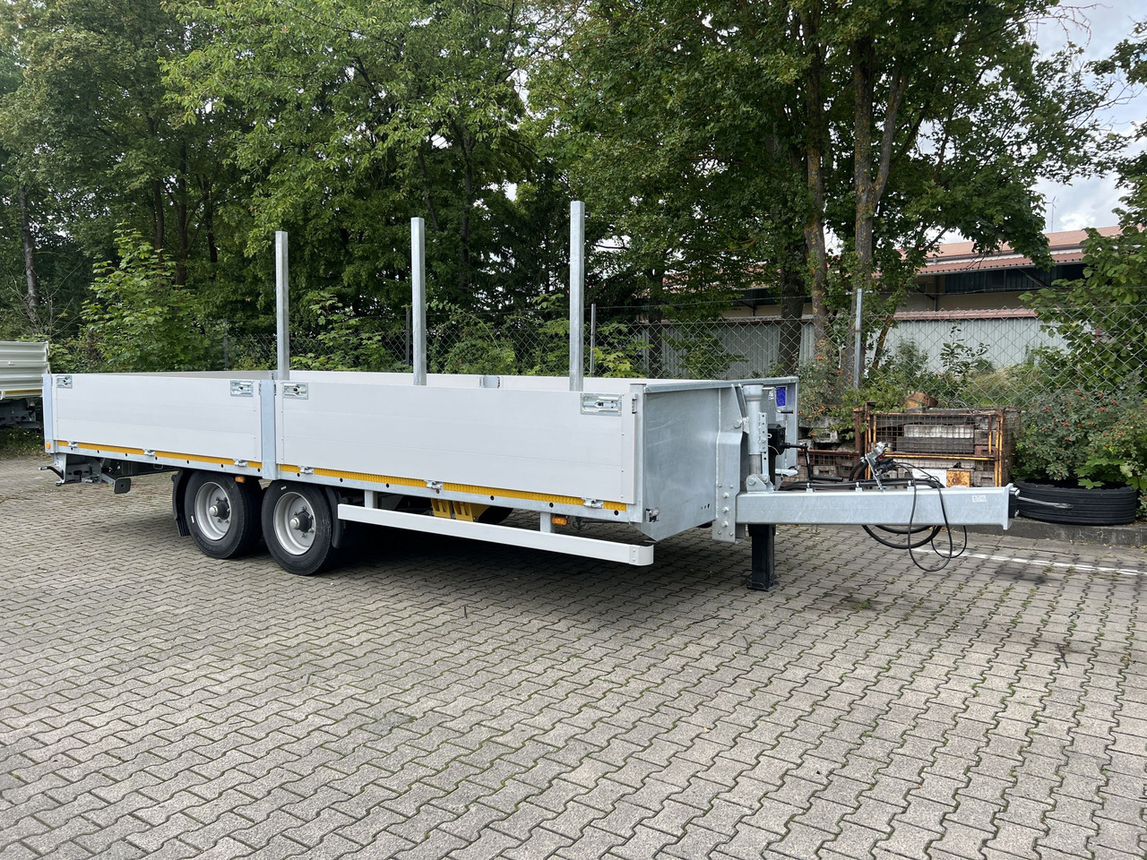 Möslein THT 11 G 6,2 L Tandem- Pritschenanhänger- Tieflader - Plato/ Tovorna prikolica: slika 1 Möslein THT 11 G 6,2 L Tandem- Pritschenanhänger- Tieflader - Plato/ Tovorna prikolica: slika 1
