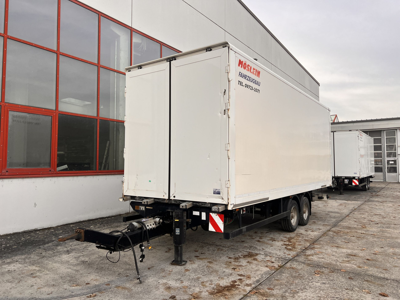 Möslein TKO 105 D Schwebheim Tandem- Koffer- Anhänger, Durchladbar - Prikolica zabojnik: slika 3 Möslein TKO 105 D Schwebheim Tandem- Koffer- Anhänger, Durchladbar - Prikolica zabojnik: slika 3