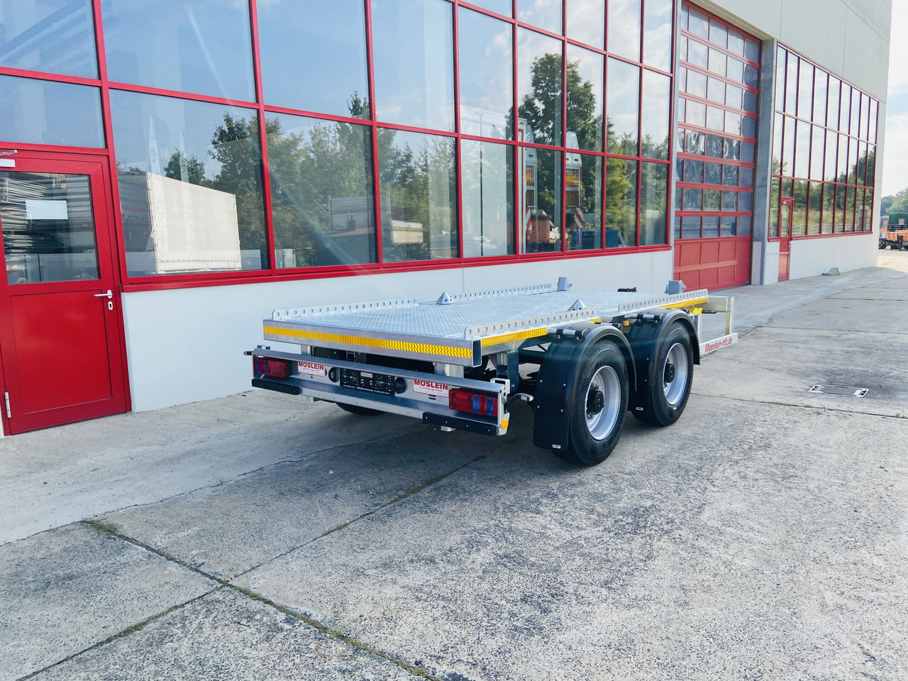Möslein TMH 2 14 t Tandem- Absetzmuldenanhänger,geschlossenen BodenNeufahrzeug - Plato/ Tovorna prikolica: slika 3 Möslein TMH 2 14 t Tandem- Absetzmuldenanhänger,geschlossenen BodenNeufahrzeug - Plato/ Tovorna prikolica: slika 3