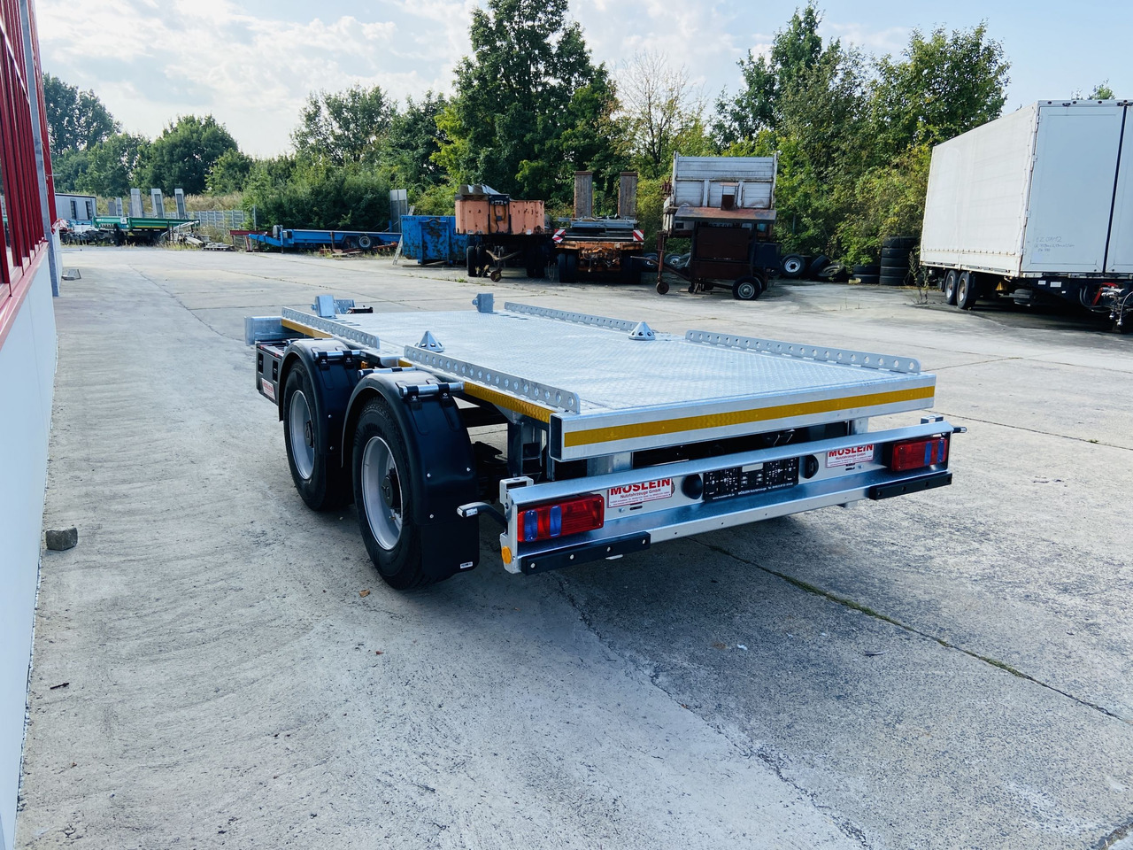Möslein TMH 2 14 t Tandem- Absetzmuldenanhänger,geschlossenen BodenNeufahrzeug - Plato/ Tovorna prikolica: slika 4 Möslein TMH 2 14 t Tandem- Absetzmuldenanhänger,geschlossenen BodenNeufahrzeug - Plato/ Tovorna prikolica: slika 4