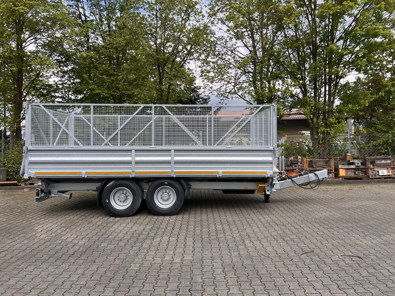 Möslein TTD 14 5,70 m 14 t Tandem- Kipper Tieflader 5,70 m lang, Breite Reifen-- Neufahrzeug -- - Kiper prikolica: slika 4 Möslein TTD 14 5,70 m 14 t Tandem- Kipper Tieflader 5,70 m lang, Breite Reifen-- Neufahrzeug -- - Kiper prikolica: slika 4
