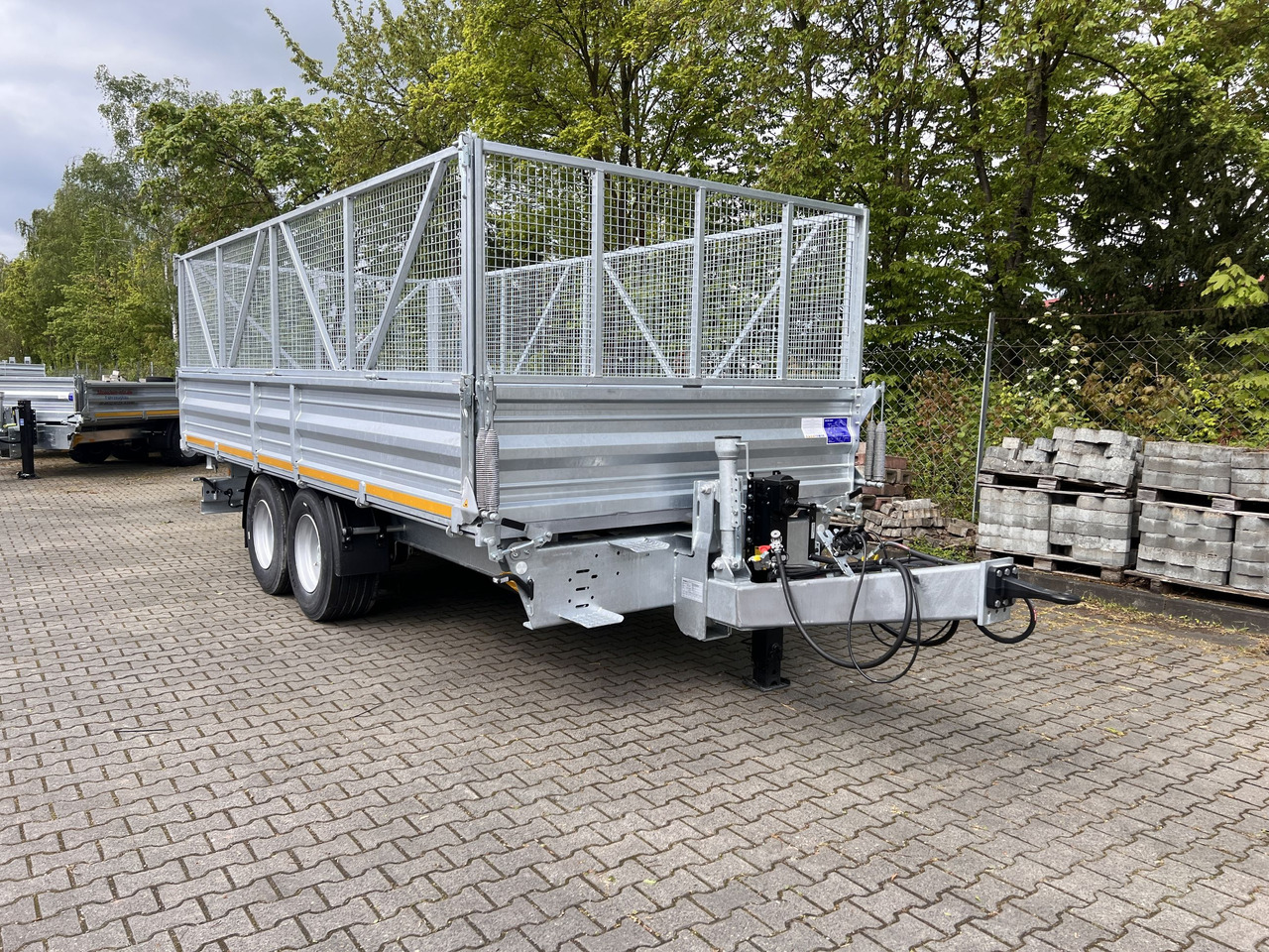 Möslein TTD 14 5,70 m 14 t Tandem- Kipper Tieflader 5,70 m lang, Breite Reifen-- Neufahrzeug -- - Kiper prikolica: slika 2 Möslein TTD 14 5,70 m 14 t Tandem- Kipper Tieflader 5,70 m lang, Breite Reifen-- Neufahrzeug -- - Kiper prikolica: slika 2