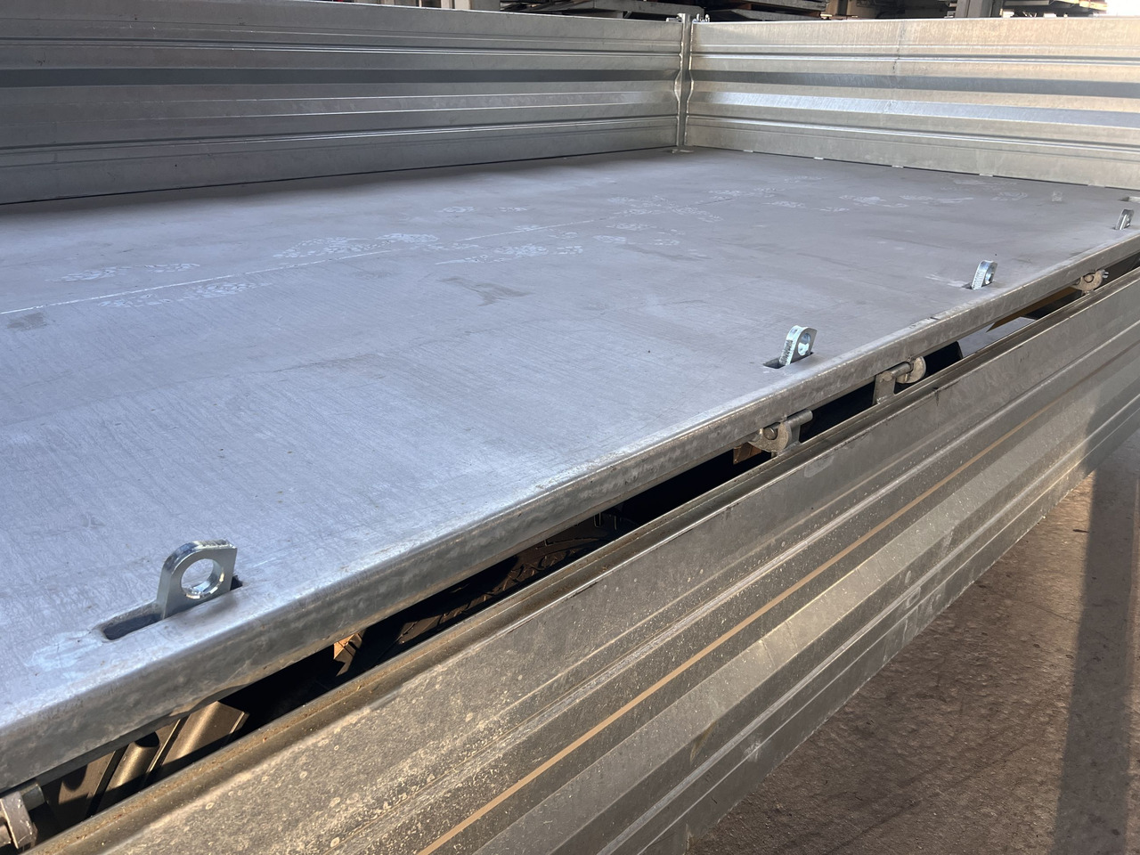 Möslein TTD 19 B neuer 19 t Tandemkipper- Tieflader - Kiper prikolica: slika 2 Möslein TTD 19 B neuer 19 t Tandemkipper- Tieflader - Kiper prikolica: slika 2