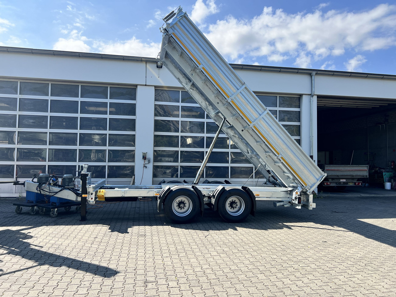 Möslein TTD 19 B neuer 19 t Tandemkipper- Tieflader hydraulischer Klappe - Kiper prikolica: slika 4 Möslein TTD 19 B neuer 19 t Tandemkipper- Tieflader hydraulischer Klappe - Kiper prikolica: slika 4