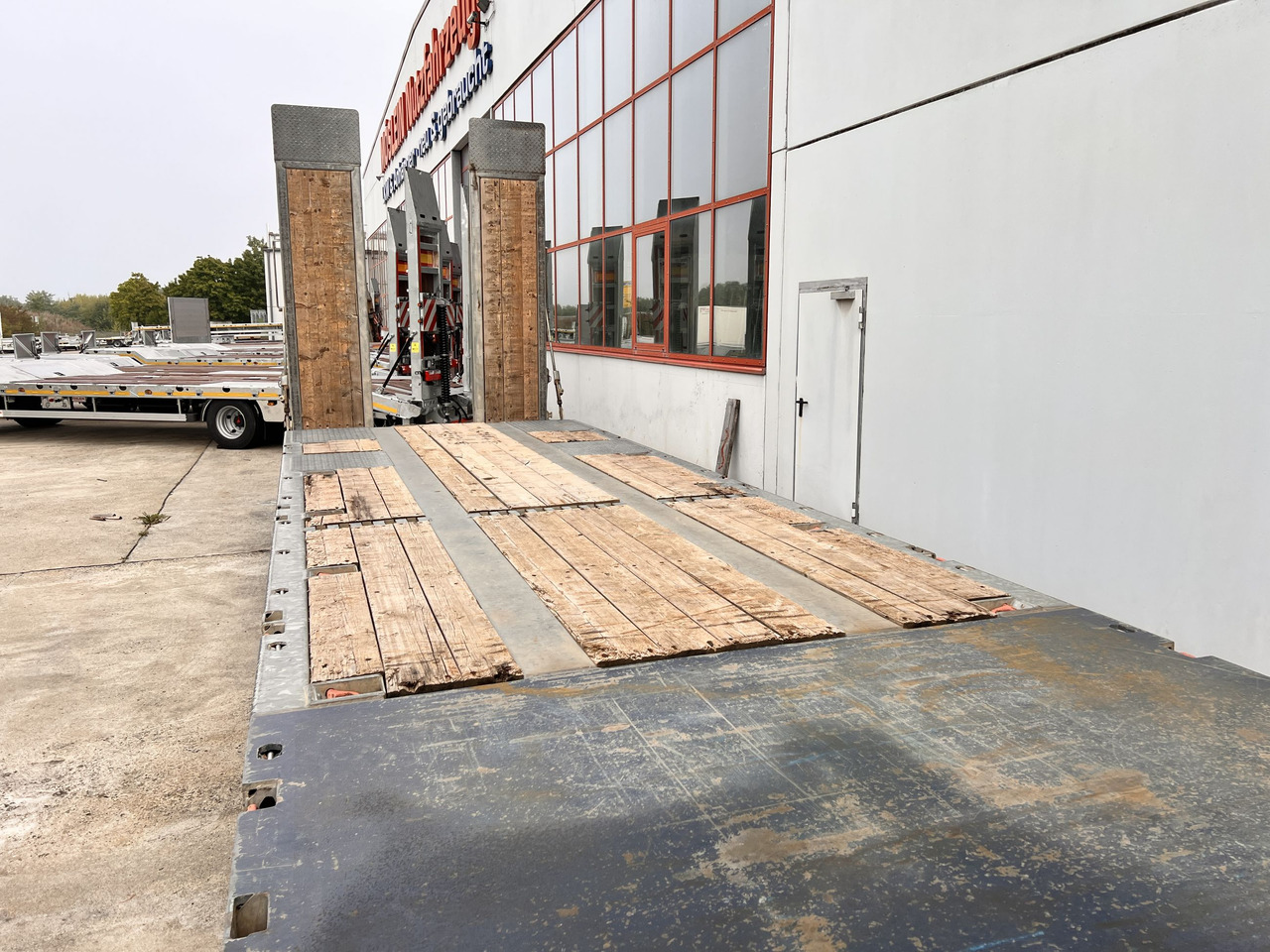 Müller Mitteltal D3 3 Achs Tieflader 9 m, Verzinkt, Wenig Benutzt - Nizko noseča prikolica: slika 3 Müller Mitteltal D3 3 Achs Tieflader 9 m, Verzinkt, Wenig Benutzt - Nizko noseča prikolica: slika 3