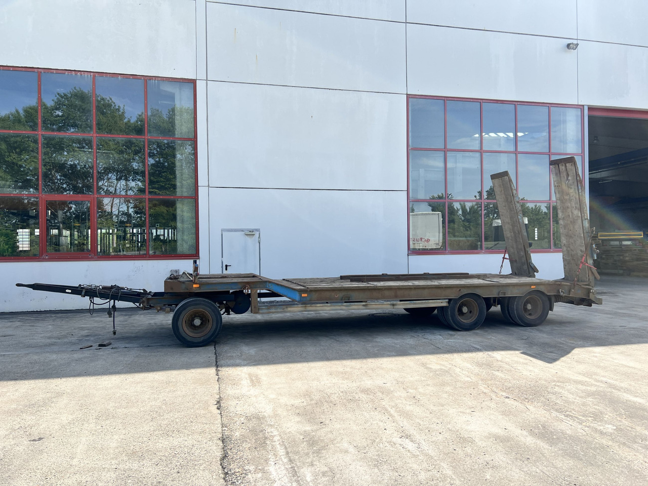 Müller Mitteltal T3 3 Achs Tieflader mit ABS - Nizko noseča prikolica: slika 1 Müller Mitteltal T3 3 Achs Tieflader mit ABS - Nizko noseča prikolica: slika 1
