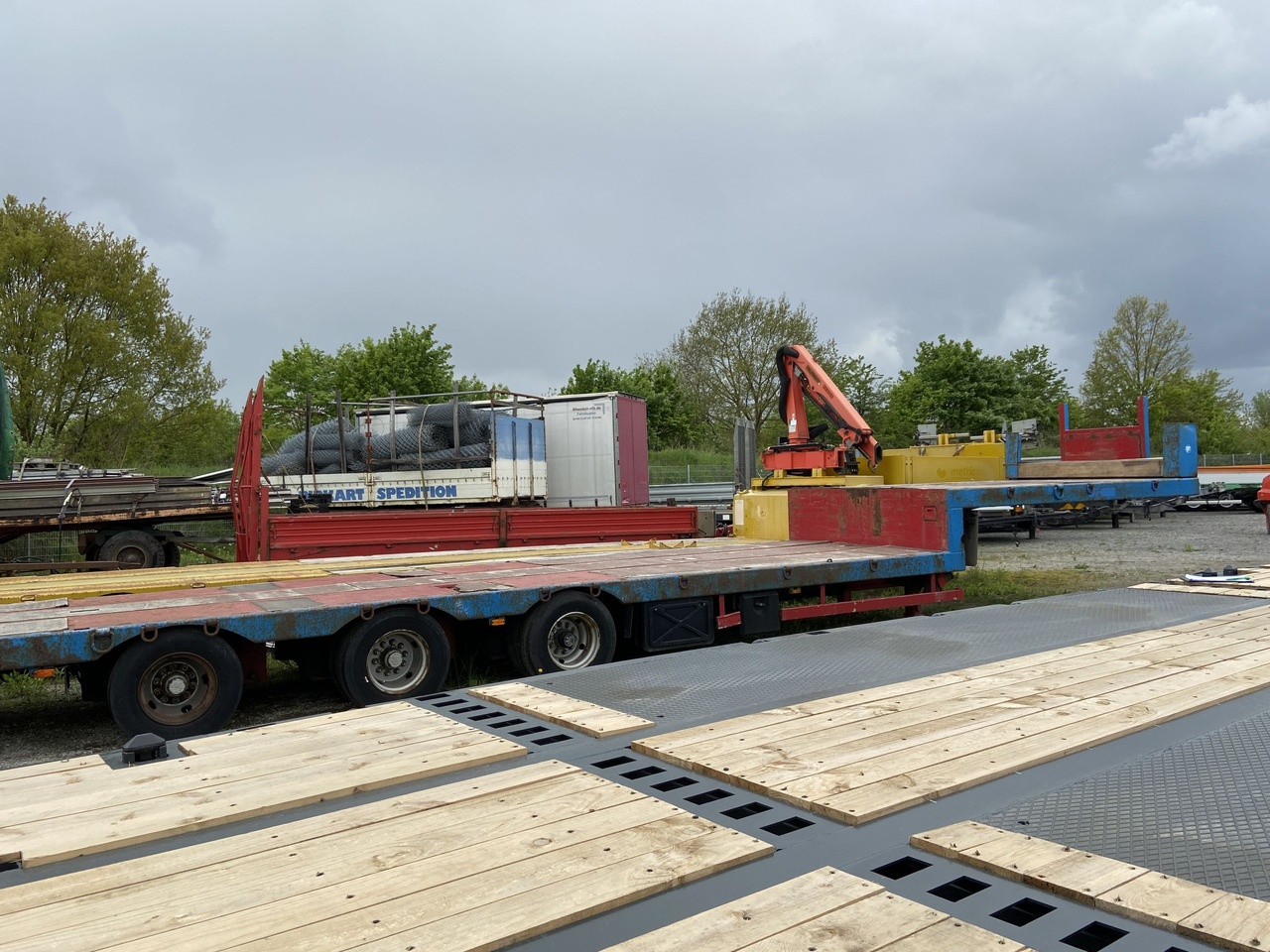 Stp 3 Achs Satteltieflader Platofür Fertigteile oder Baumaschinen - Nizko noseča polprikolica: slika 4 Stp 3 Achs Satteltieflader Platofür Fertigteile oder Baumaschinen - Nizko noseča polprikolica: slika 4