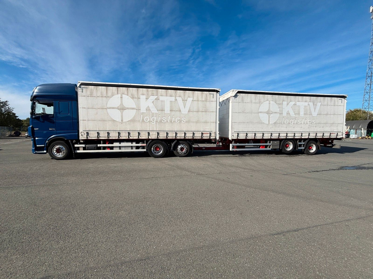 DAF SSC XF 480 Jumbozug + Anh Wecon Staplerhalterung - Tovornjak s ponjavo: slika 3 DAF SSC XF 480 Jumbozug + Anh Wecon Staplerhalterung - Tovornjak s ponjavo: slika 3