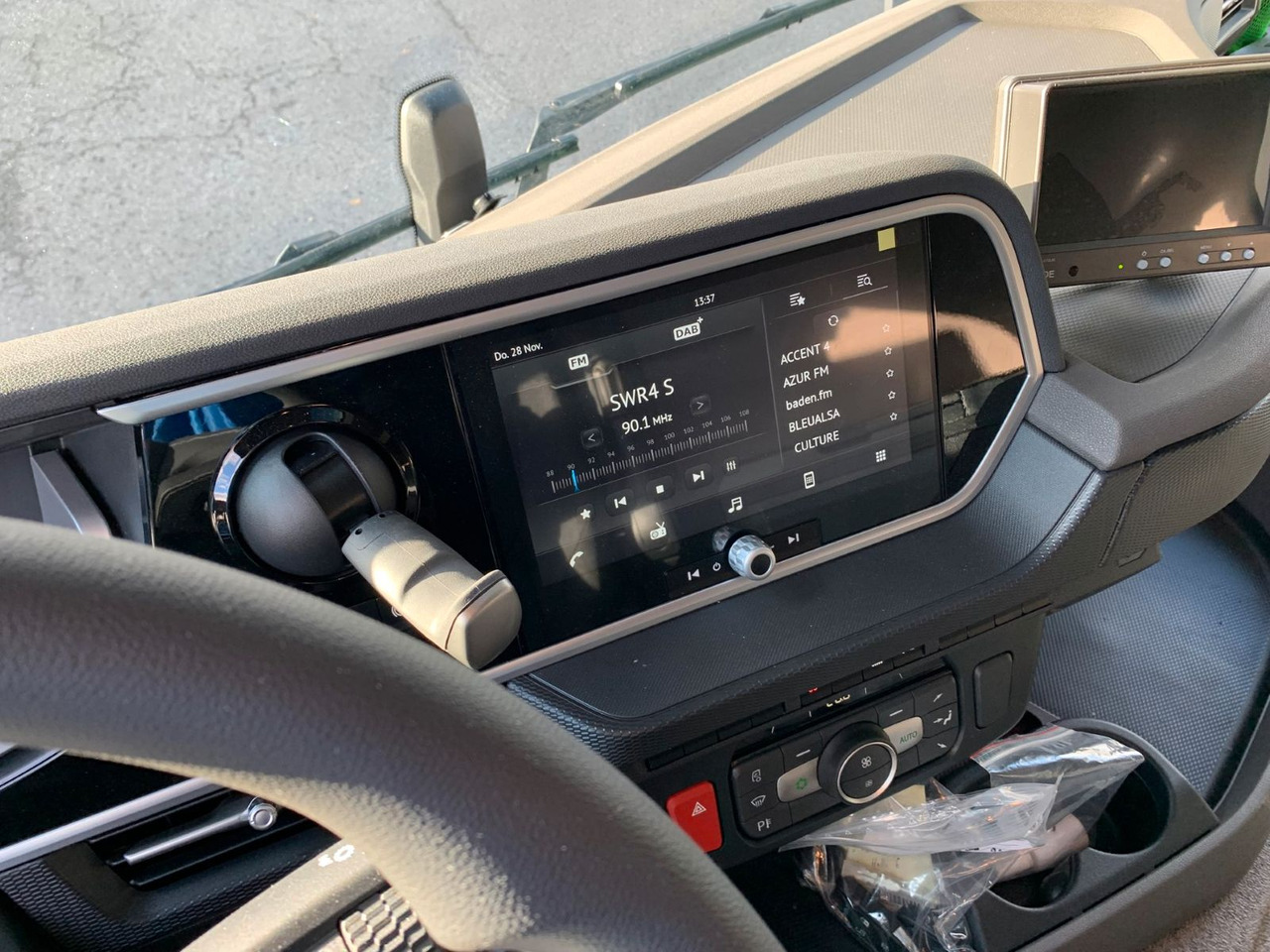 Tovornjak za prevoz pijač DAF FA XD 370 zikun Swing-Board-Aufbau: slika 20