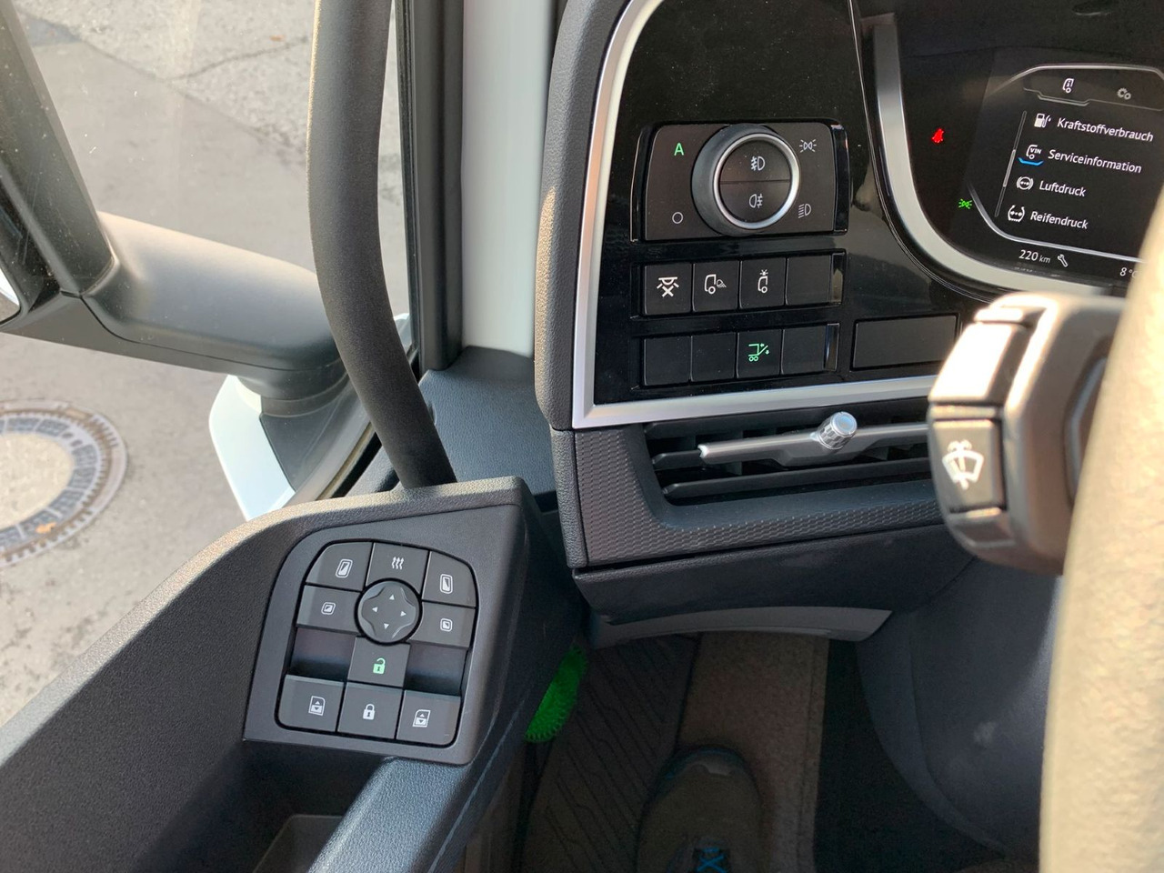 Tovornjak za prevoz pijač DAF FA XD 370 zikun Swing-Board-Aufbau: slika 18