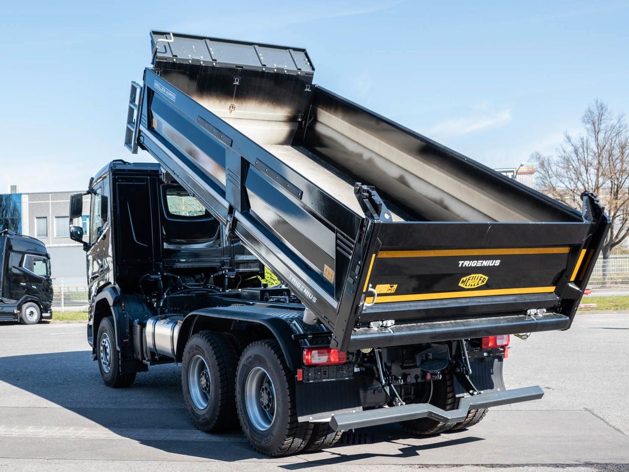 DAF FAT XFC 530 Meiller Trigenius D316 DAF FAT XFC 530 Meiller Trigenius D316 - Tovornjak prekucnik: slika 5 DAF FAT XFC 530 Meiller Trigenius D316 DAF FAT XFC 530 Meiller Trigenius D316 - Tovornjak prekucnik: slika 5