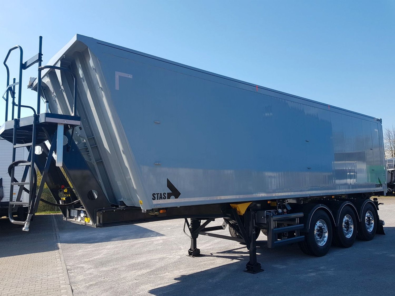 Stas agroSTAR 47,6 cbm Kippsattelauflieger Stas agroSTAR 47,6 cbm Kippsattelauflieger - Kiper polprikolica: slika 1 Stas agroSTAR 47,6 cbm Kippsattelauflieger Stas agroSTAR 47,6 cbm Kippsattelauflieger - Kiper polprikolica: slika 1