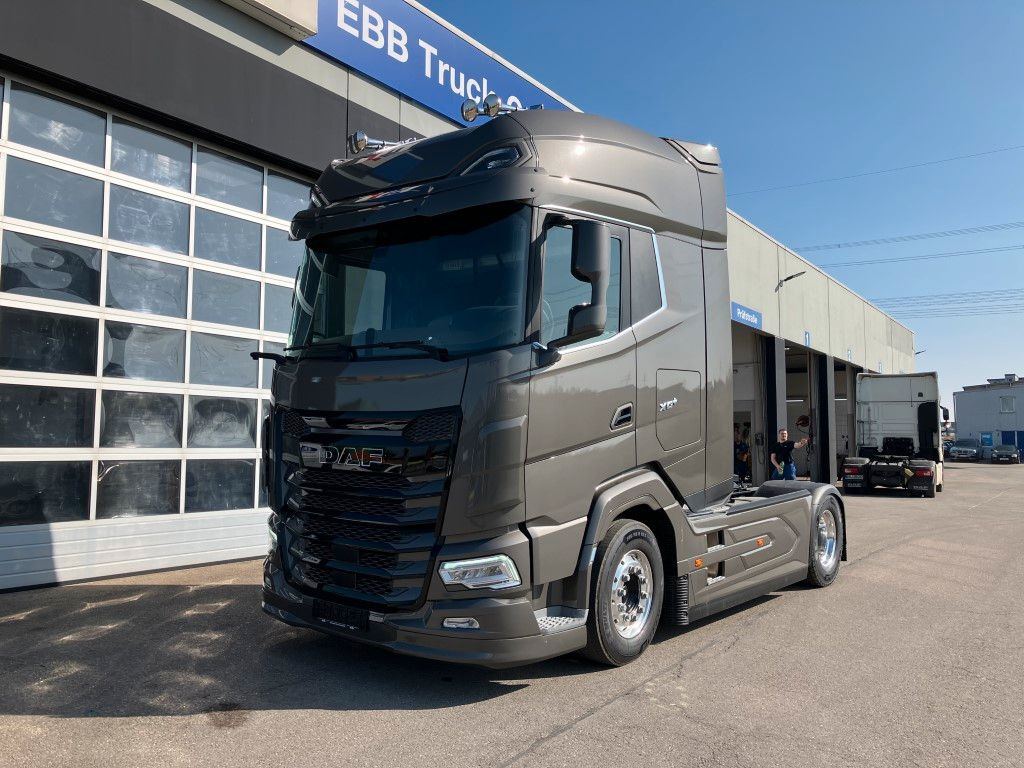 DAF XG 530 FT 2x verfügbar - Vlačilec: slika 1 DAF XG 530 FT 2x verfügbar - Vlačilec: slika 1
