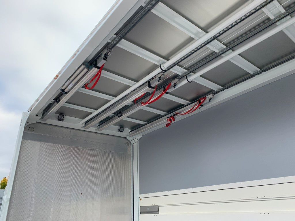 Zentralachsanhänger Swing-Board I tiefgekuppelt - Prikolica za prevoz pijač: slika 5 Zentralachsanhänger Swing-Board I tiefgekuppelt - Prikolica za prevoz pijač: slika 5