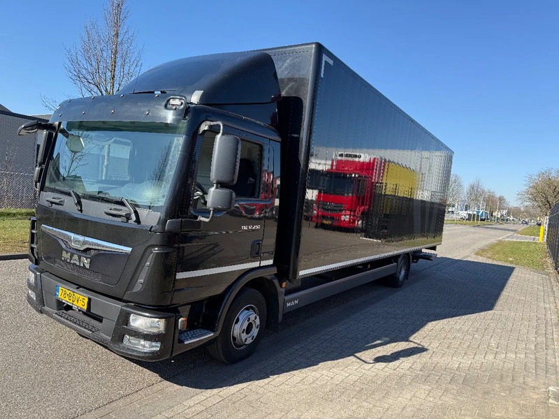 MAN TGL 12.250 black beauty 2014 - Tovornjak zabojnik: slika 2 MAN TGL 12.250 black beauty 2014 - Tovornjak zabojnik: slika 2