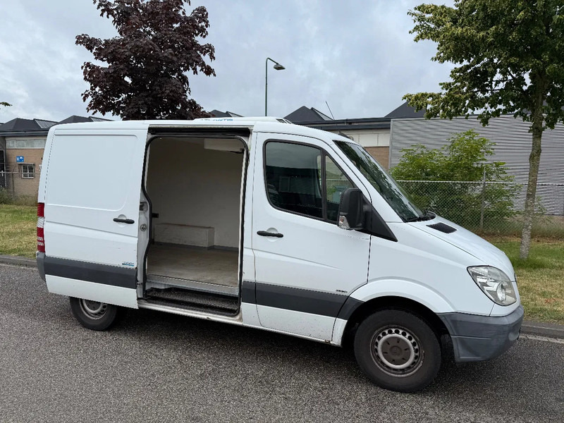 Mercedes-Benz Sprinter 313 2010 kuhlung diepfreez - Hladilno vozilo: slika 5 Mercedes-Benz Sprinter 313 2010 kuhlung diepfreez - Hladilno vozilo: slika 5
