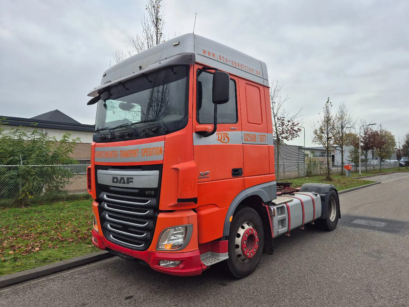 DAF XF 105.460 460 retarder - Vlačilec: slika 1 DAF XF 105.460 460 retarder - Vlačilec: slika 1