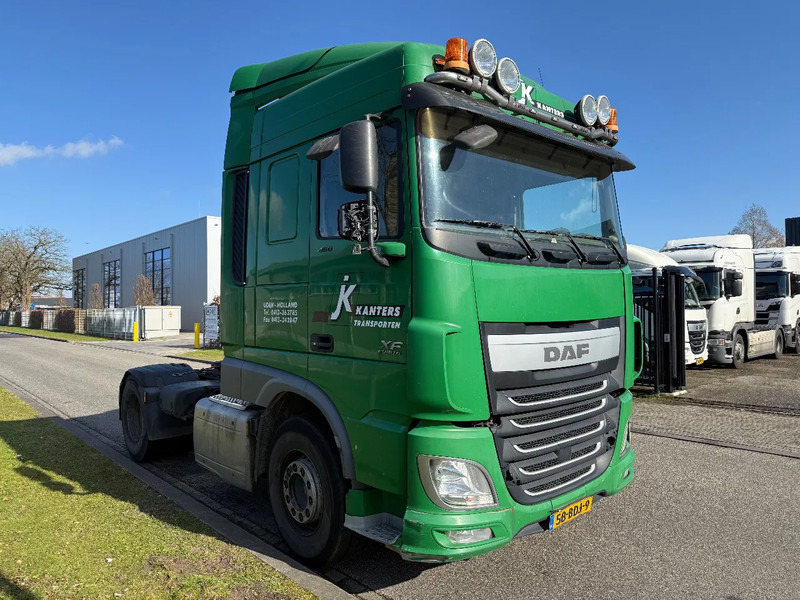 DAF XF 460 2013 spacecab - Vlačilec: slika 2 DAF XF 460 2013 spacecab - Vlačilec: slika 2